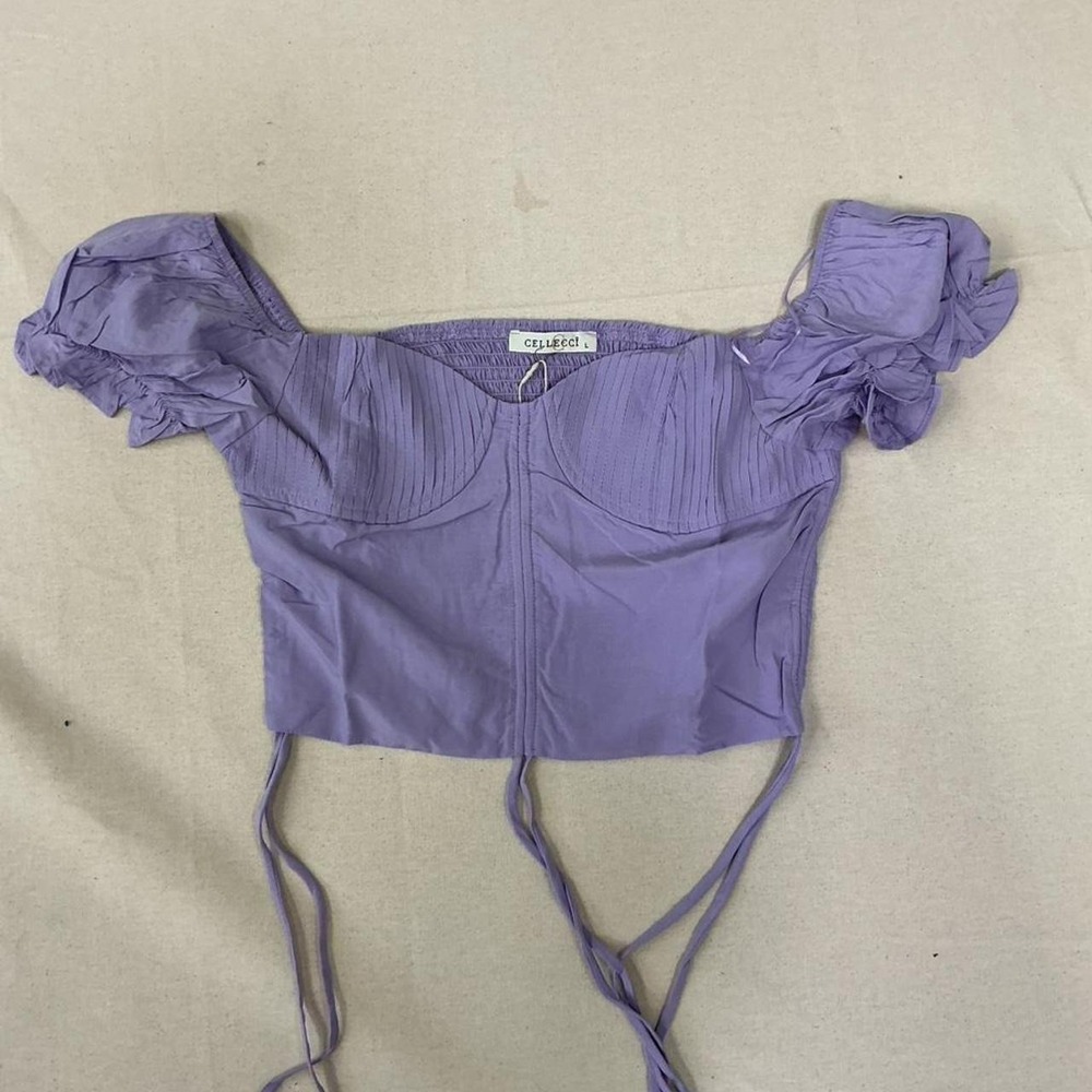 Lavender corset-style crop top 💜✨